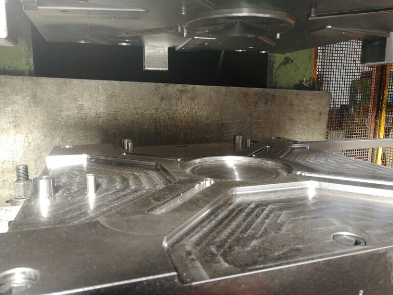 stampo piastra FARAM