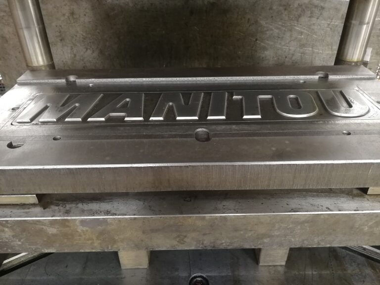 STAMPO MANITOU